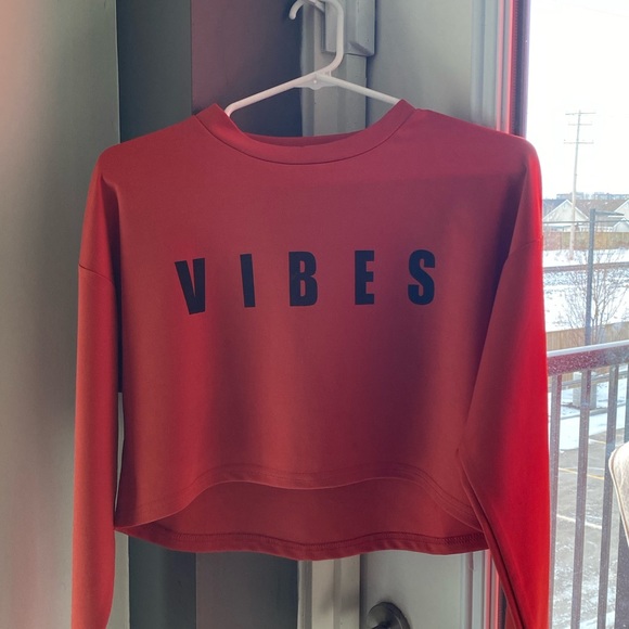 Crop Long sleeve top - Picture 1 of 3